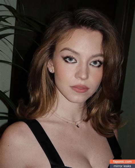 sydney sweeney seins nus|Sydney Sweeney Nude ‘LEAKED’ And Sexy (154 Pics + Sex .